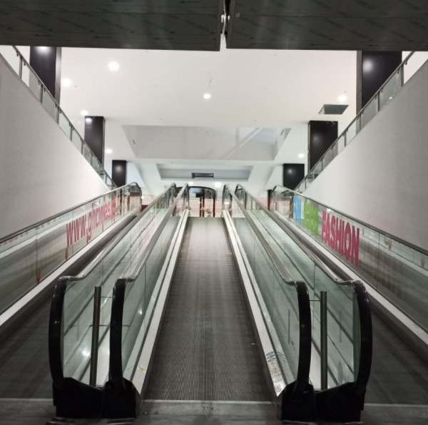 Glicínias Plaza Shopping Center interior
