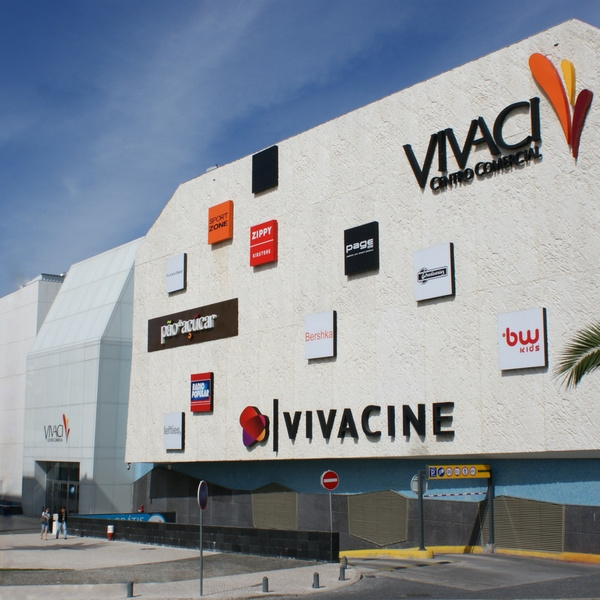 Facade of Vivaci Shopping Center