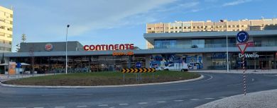 Continente Store Front